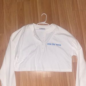 Cropped half button crew neck